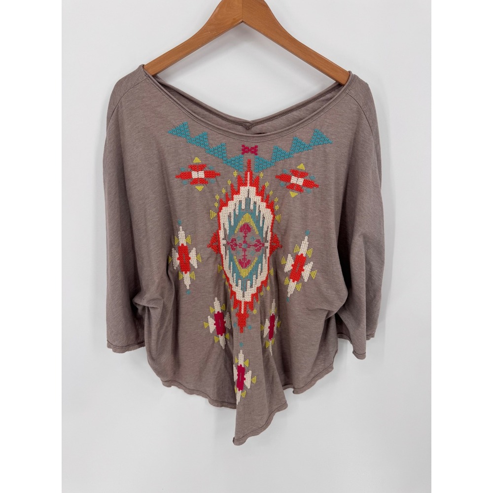 JW Los Angeles Poncho Style T Shirt Women XS Taupe Embroidered Oversized